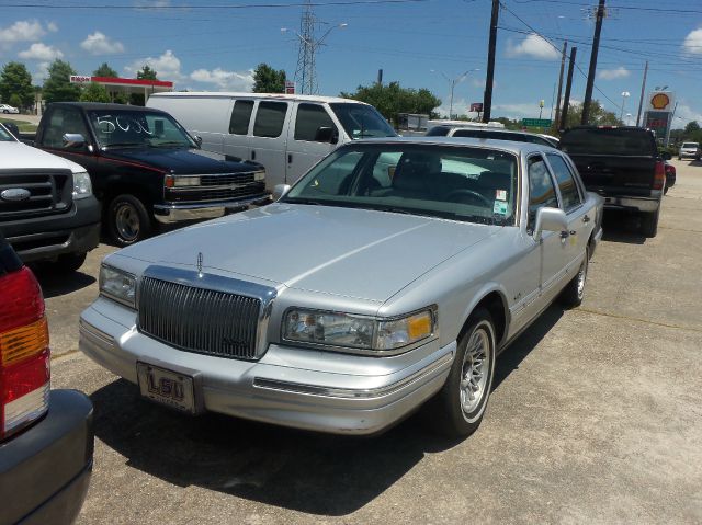 Lincoln Town Car 1997 photo 1