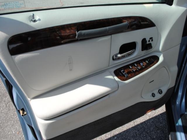 Lincoln Town Car 1998 photo 5