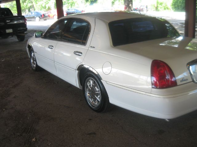 Lincoln Town Car 1998 photo 4