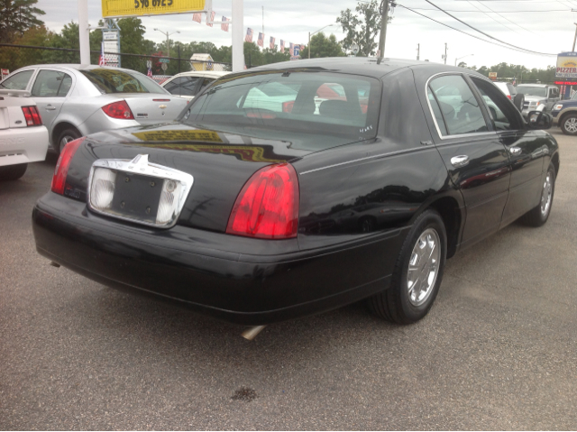 Lincoln Town Car 1998 photo 1