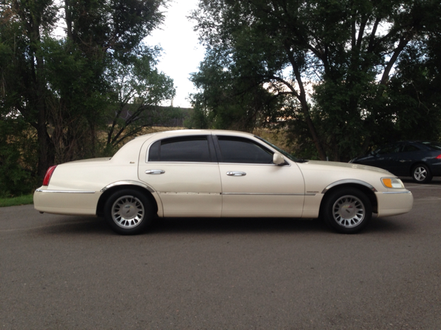 Lincoln Town Car 1998 photo 2