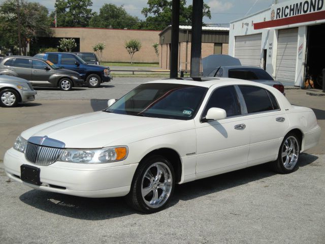 Lincoln Town Car 1998 photo 4