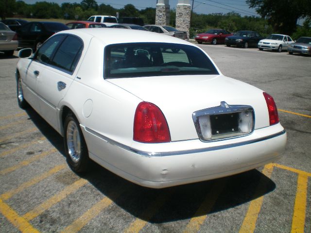 Lincoln Town Car 1998 photo 1