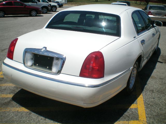 Lincoln Town Car 1998 photo 4