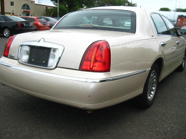 Lincoln Town Car 1999 photo 7