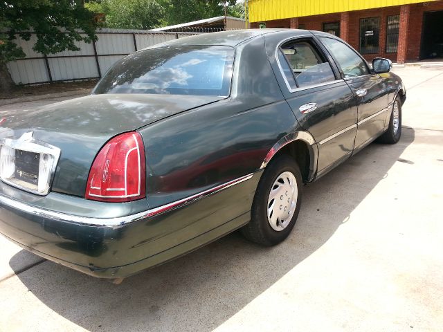 Lincoln Town Car 1999 photo 1