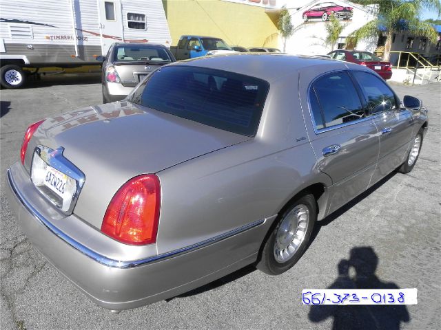 Lincoln Town Car 1999 photo 1