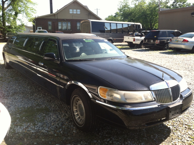 Lincoln Town Car 1999 photo 5