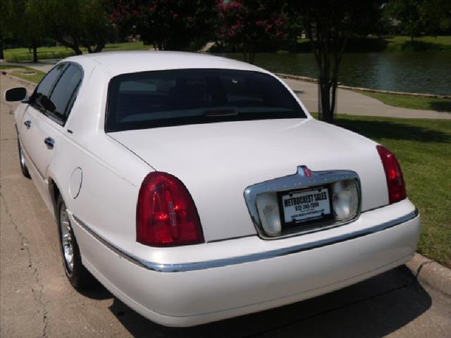 Lincoln Town Car 1999 photo 3