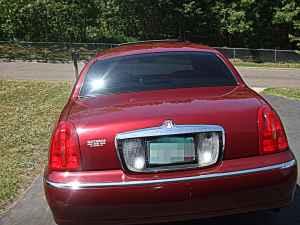 Lincoln Town Car 1999 photo 2