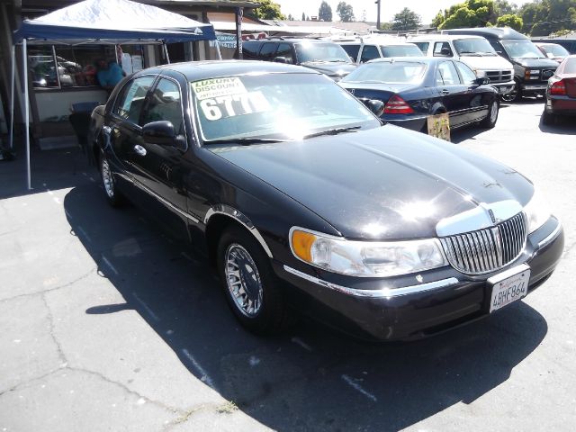 Lincoln Town Car 1999 photo 1