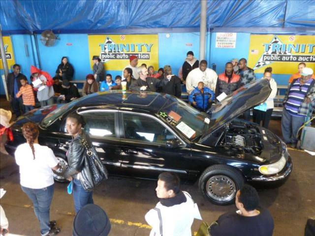 Lincoln Town Car 2000 photo 1