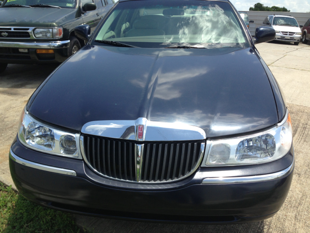 Lincoln Town Car 2000 photo 4