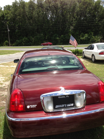 Lincoln Town Car 2001 photo 7