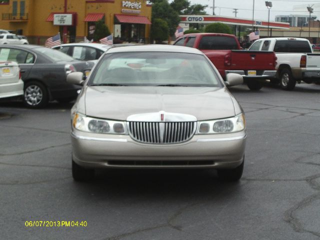 Lincoln Town Car 2001 photo 6