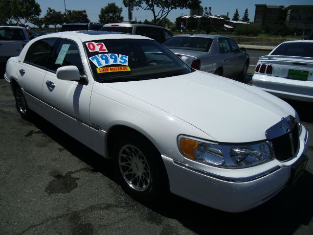 Lincoln Town Car 2002 photo 10