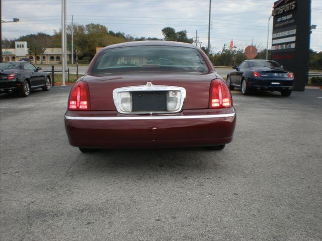 Lincoln Town Car 2002 photo 5