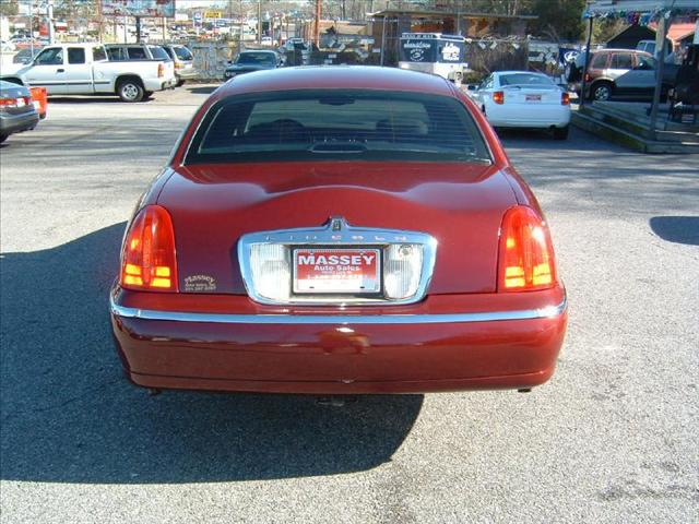 Lincoln Town Car 2002 photo 4