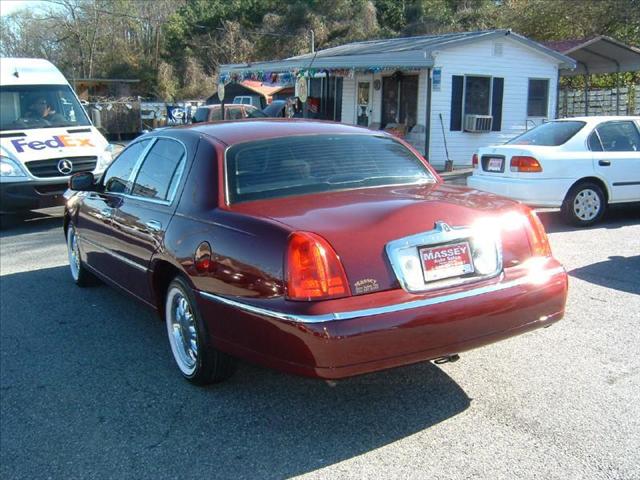 Lincoln Town Car 2002 photo 5