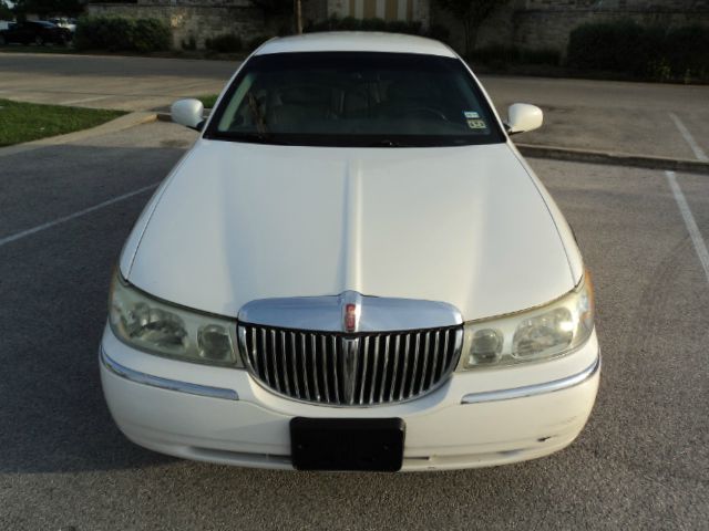 Lincoln Town Car 2002 photo 20