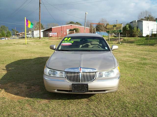 Lincoln Town Car 2002 photo 3