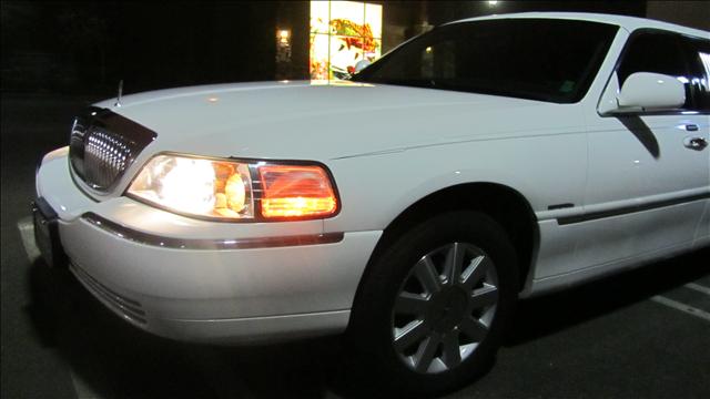 Lincoln Town Car 2003 photo 5