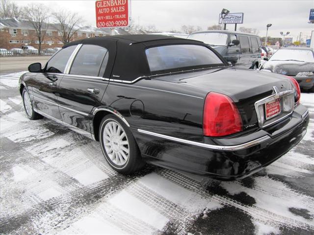 Lincoln Town Car 2003 photo 3