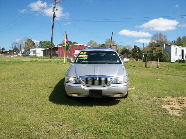 Lincoln Town Car 2003 photo 3