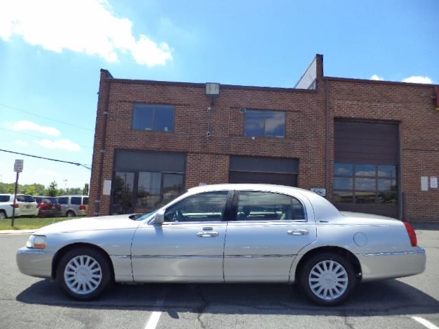 Lincoln Town Car 2003 photo 3