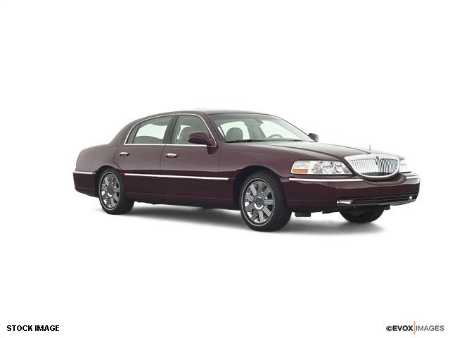 Lincoln Town Car 2003 photo 1