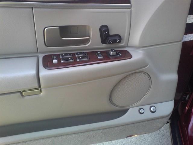 Lincoln Town Car 2003 photo 4