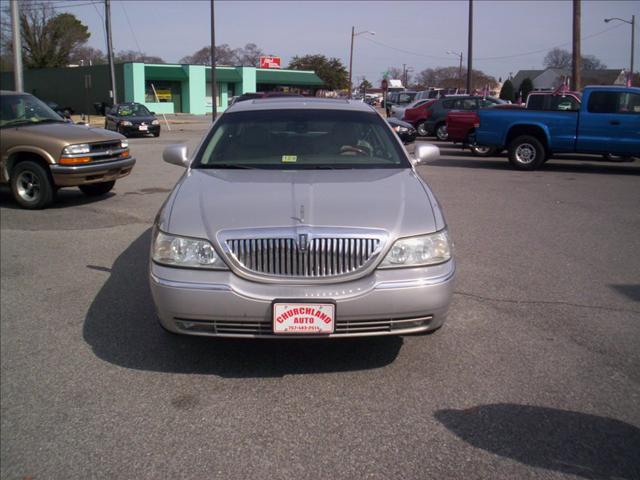 Lincoln Town Car 2003 photo 1