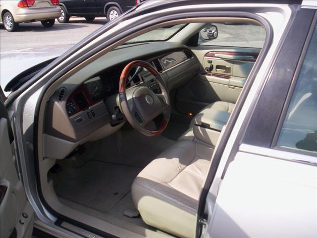 Lincoln Town Car 2003 photo 5