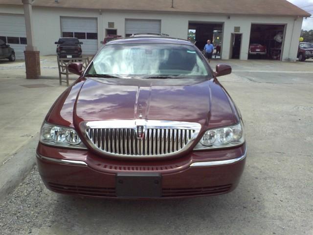 Lincoln Town Car 2003 photo 4