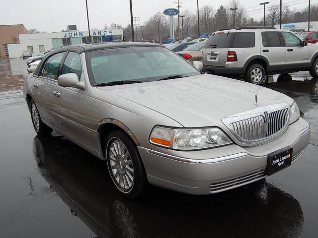 Lincoln Town Car 2003 photo 5