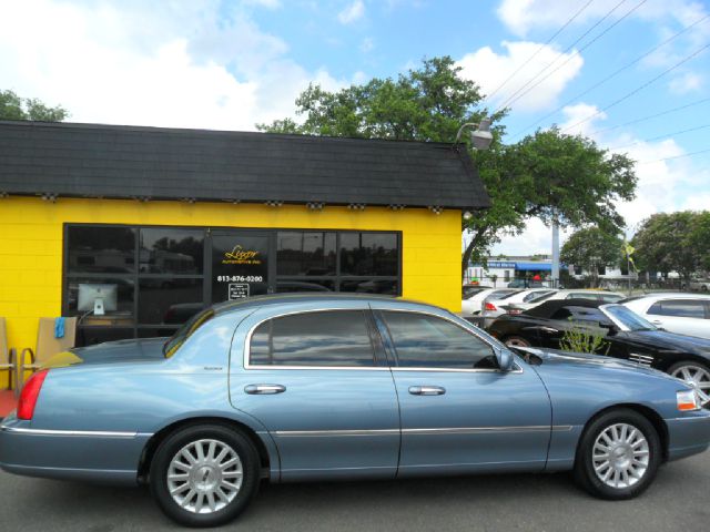 Lincoln Town Car 2004 photo 6