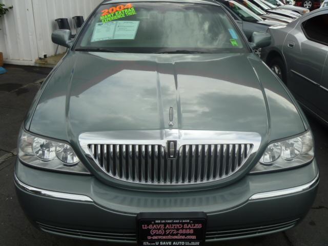 Lincoln Town Car 4dr Sdn SL Auto Sedan