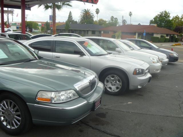 Lincoln Town Car 2004 photo 4