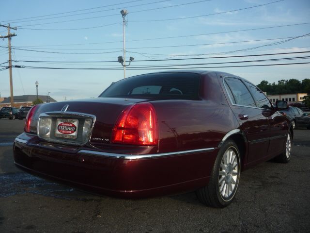 Lincoln Town Car 2004 photo 1