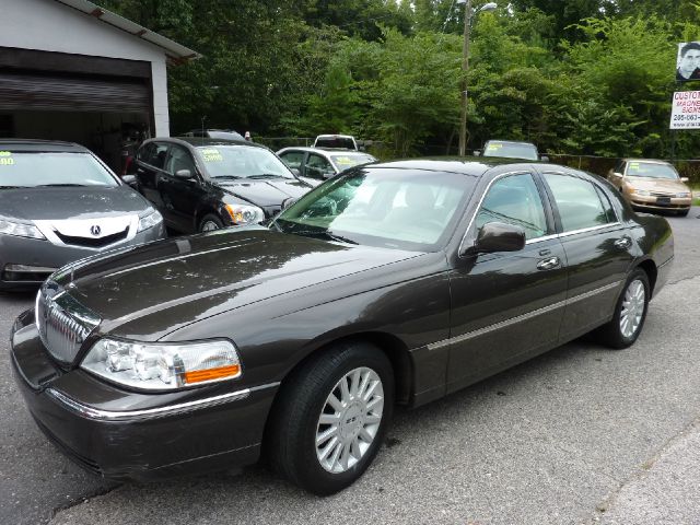 Lincoln Town Car 2005 photo 1