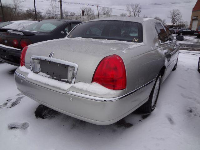 Lincoln Town Car 2005 photo 5