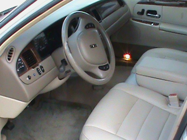 Lincoln Town Car 2005 photo 4