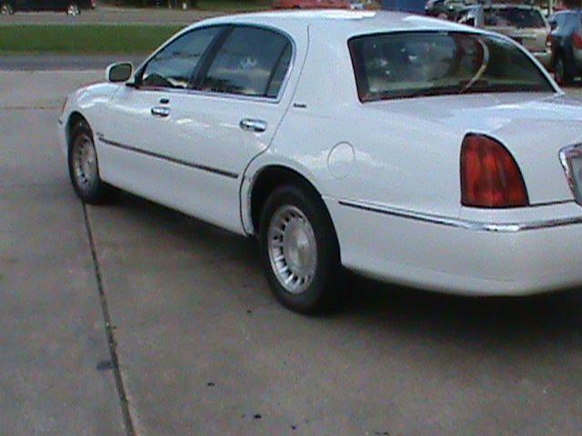 Lincoln Town Car 2005 photo 6