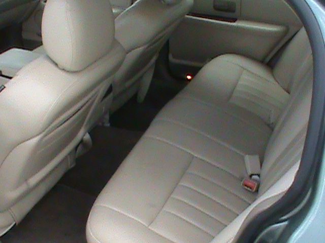 Lincoln Town Car 2005 photo 2