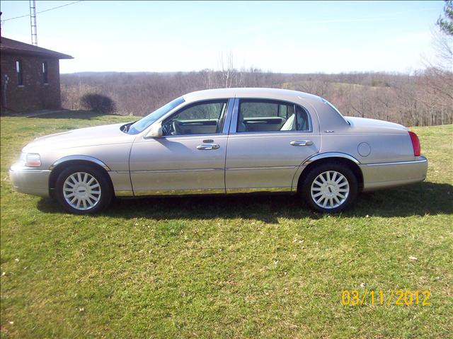 Lincoln Town Car 2005 photo 1