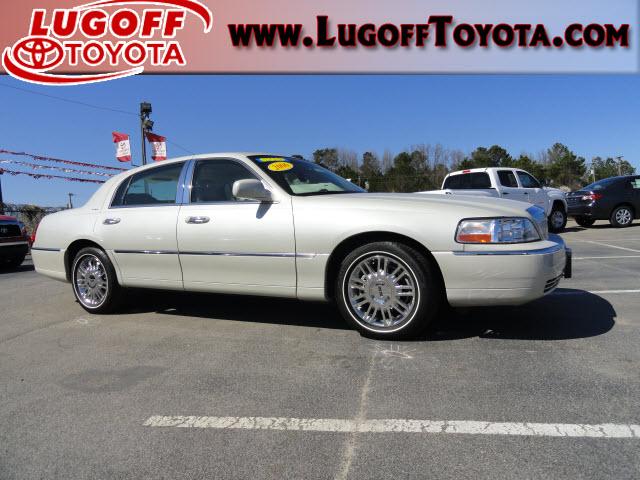 Lincoln Town Car 2002 Tii Sedan