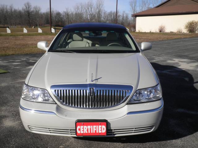 Lincoln Town Car 2006 photo 1