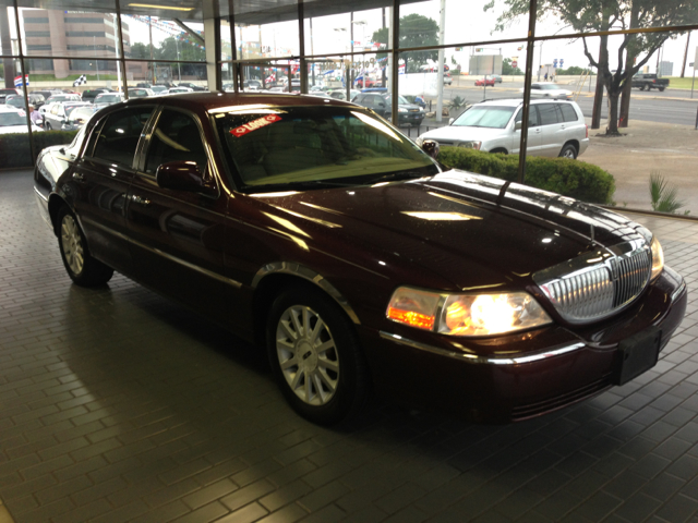 Lincoln Town Car 2006 photo 1