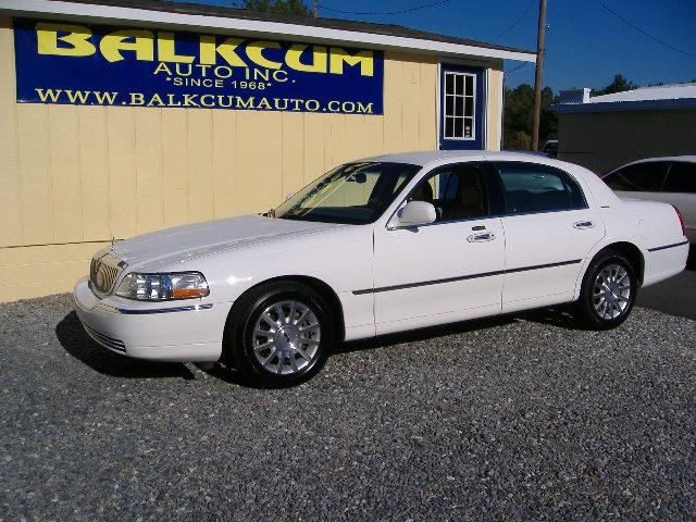 Lincoln Town Car 2006 photo 1