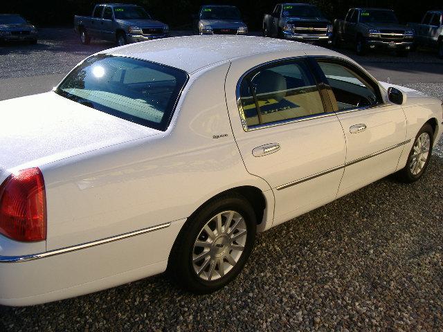 Lincoln Town Car 2006 photo 4